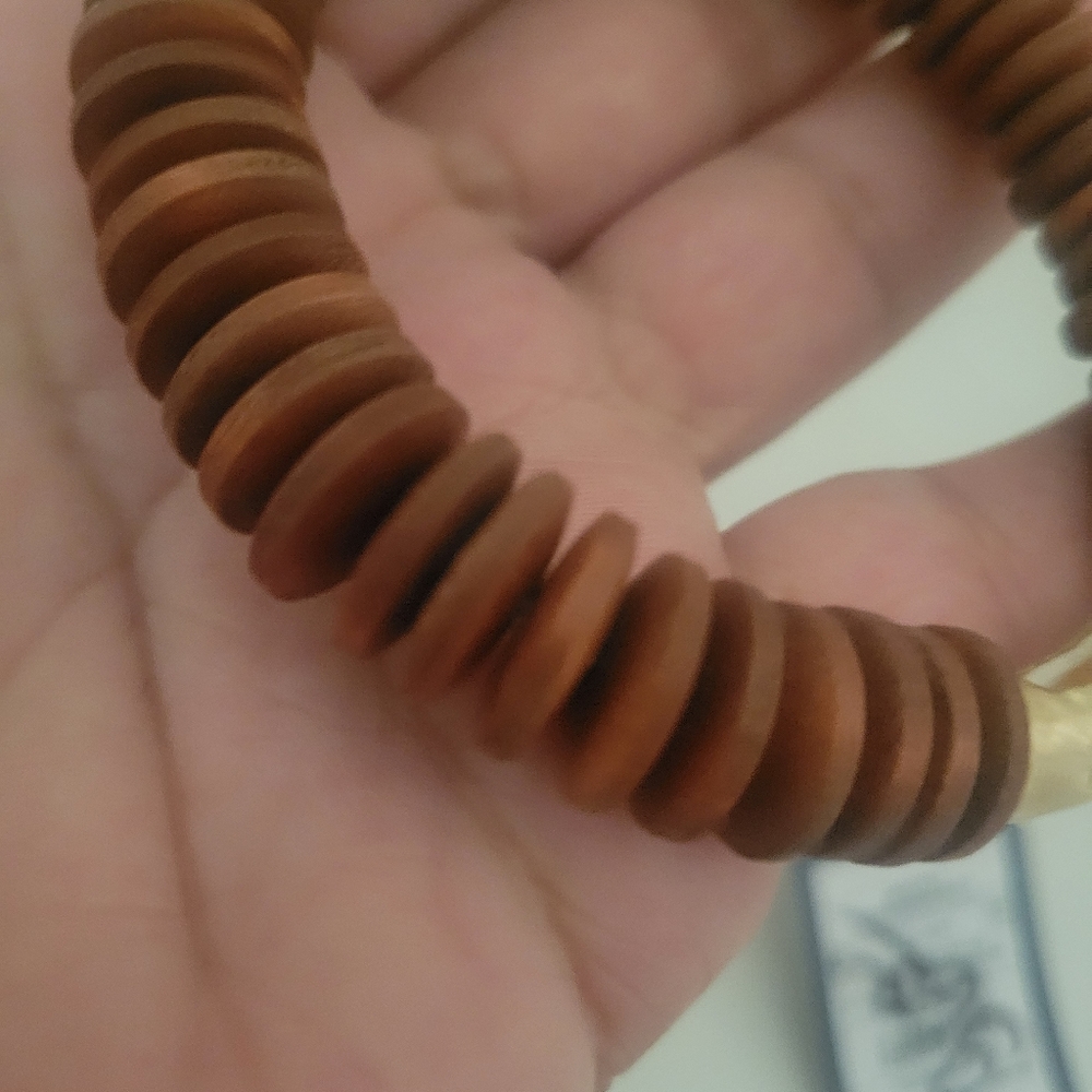 Universal thread bracelet - Picture 4 of 4